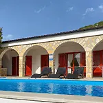 In * Starigrad (Kvarner)