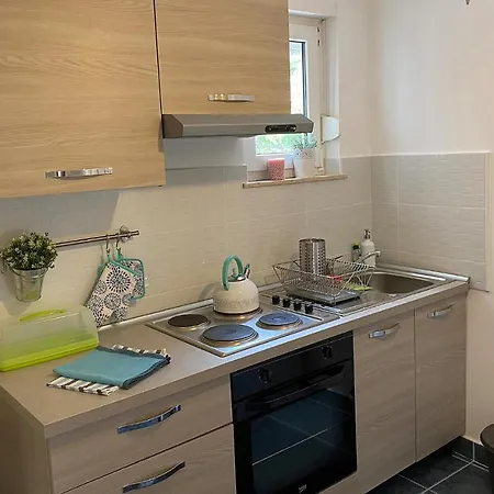 3 Bedroom In Starigrad (Kvarner)